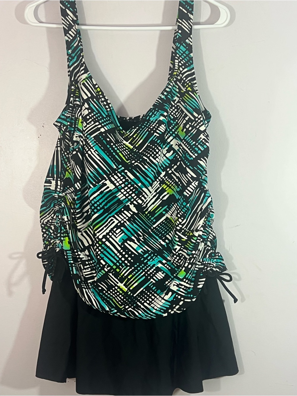 GN Classic Size 12 Swimdress One Piece Swimsuit Black Teal Geometric Print